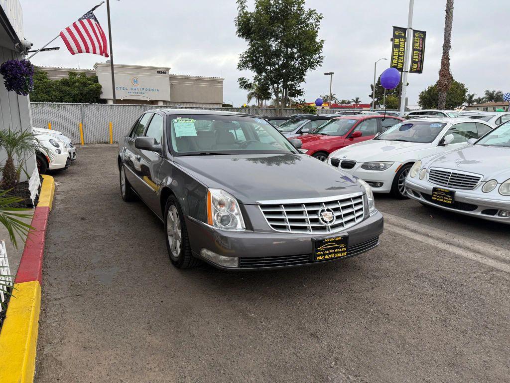 used 2006 Cadillac DTS car, priced at $9,499