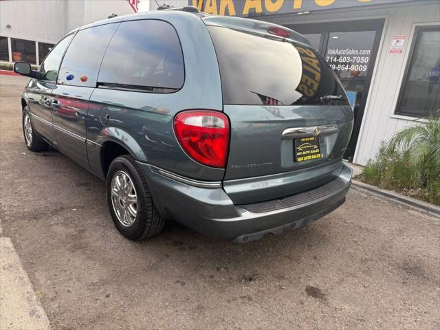 used 2006 Chrysler Town & Country car, priced at $9,999
