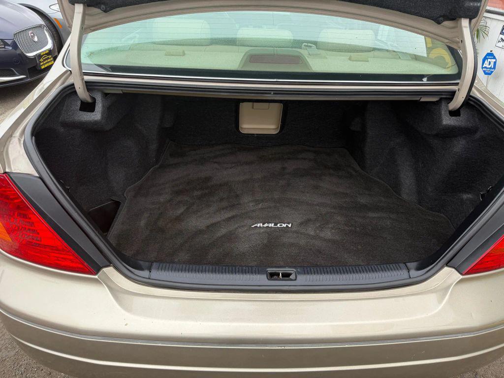 used 2000 Toyota Avalon car, priced at $6,999