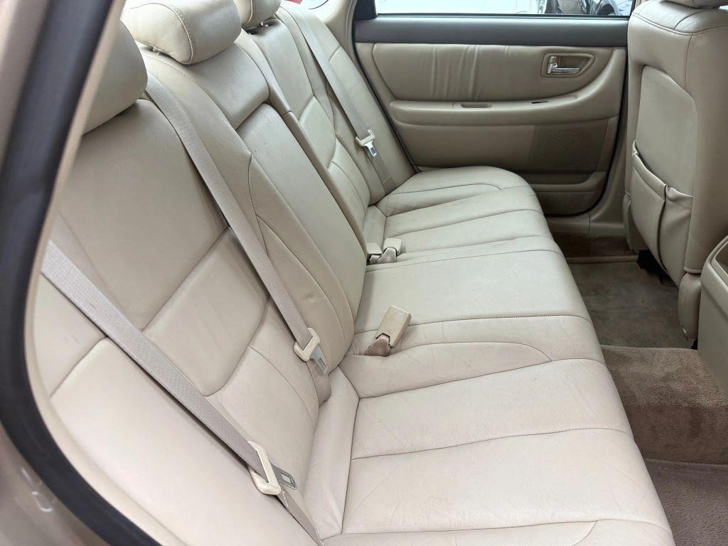 used 2000 Toyota Avalon car, priced at $6,999