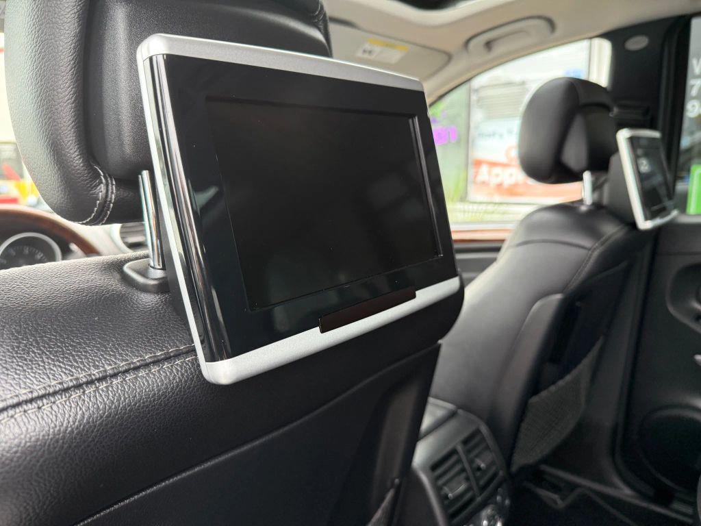used 2009 Mercedes-Benz GL-Class car, priced at $9,999
