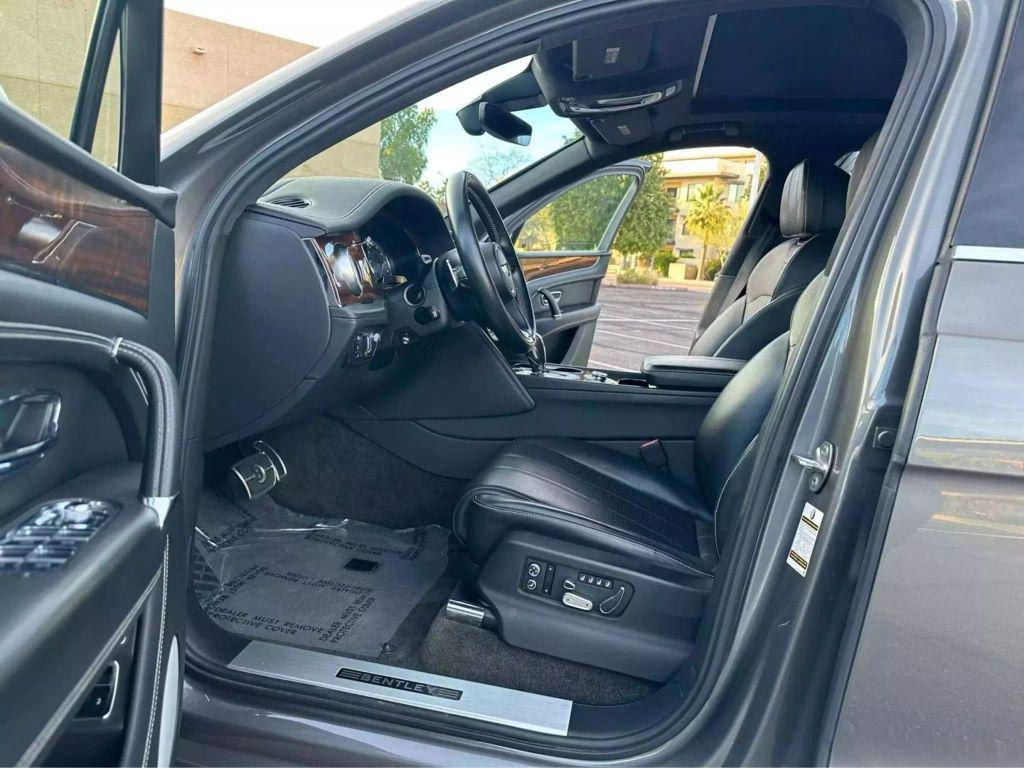 used 2018 Bentley Bentayga car, priced at $74,500