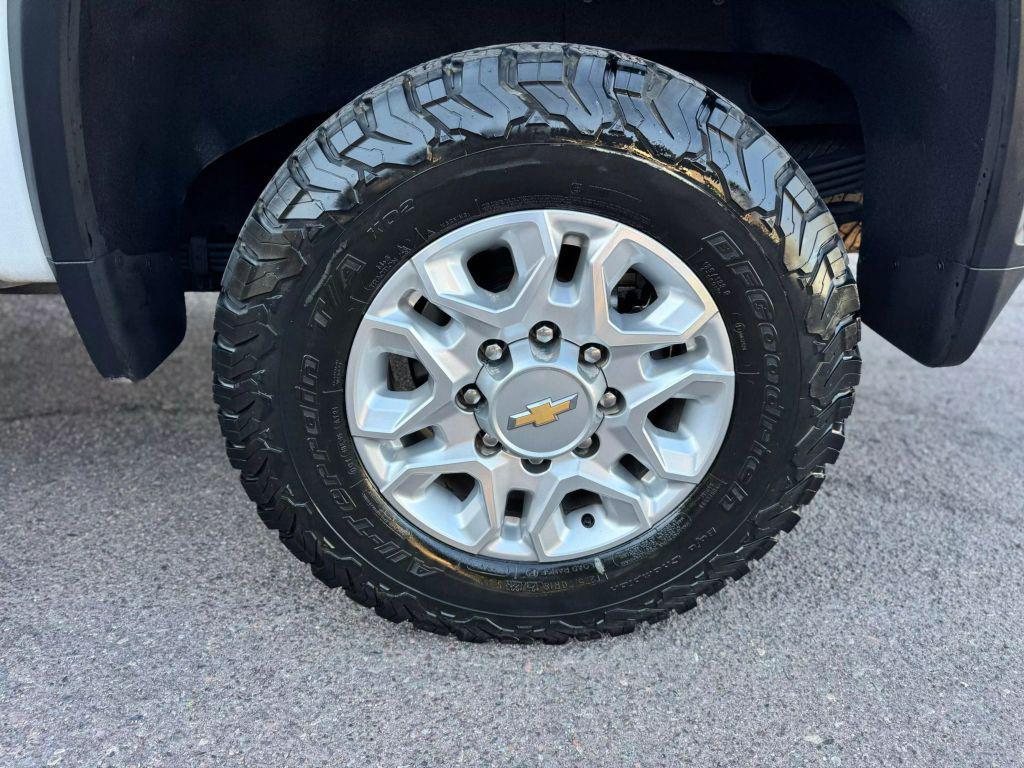 used 2022 Chevrolet Silverado 2500 car, priced at $50,750