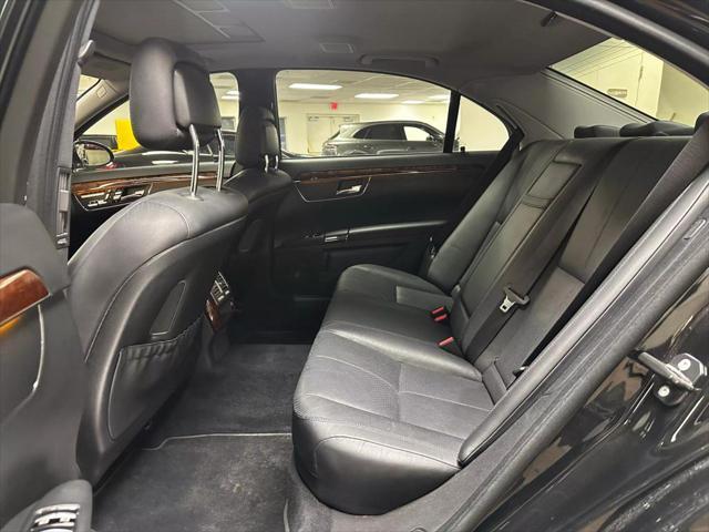 used 2009 Mercedes-Benz S-Class car, priced at $15,500