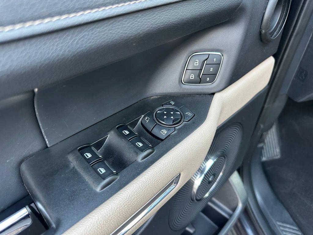 used 2024 Ford Expedition car, priced at $56,500