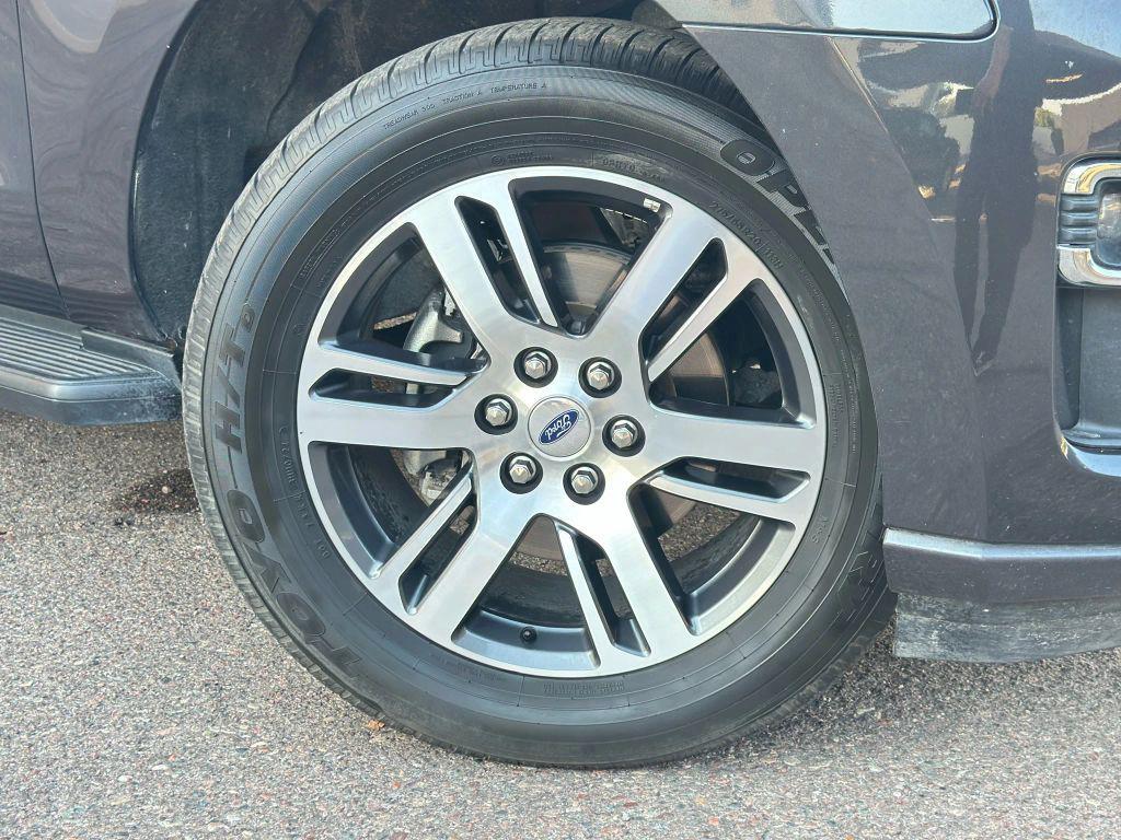 used 2024 Ford Expedition car, priced at $56,500