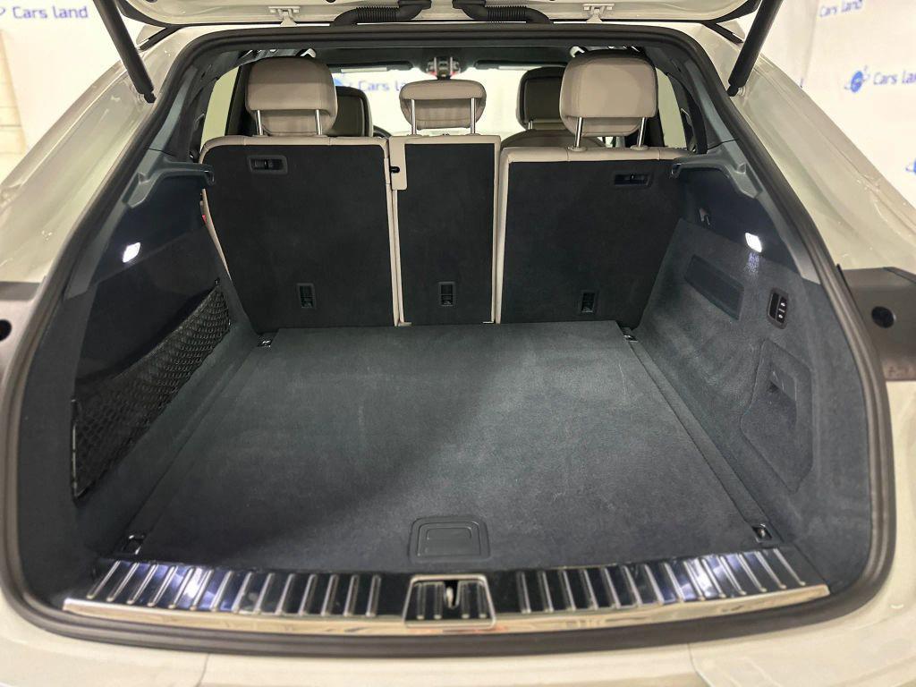 used 2022 Porsche Cayenne car, priced at $89,950
