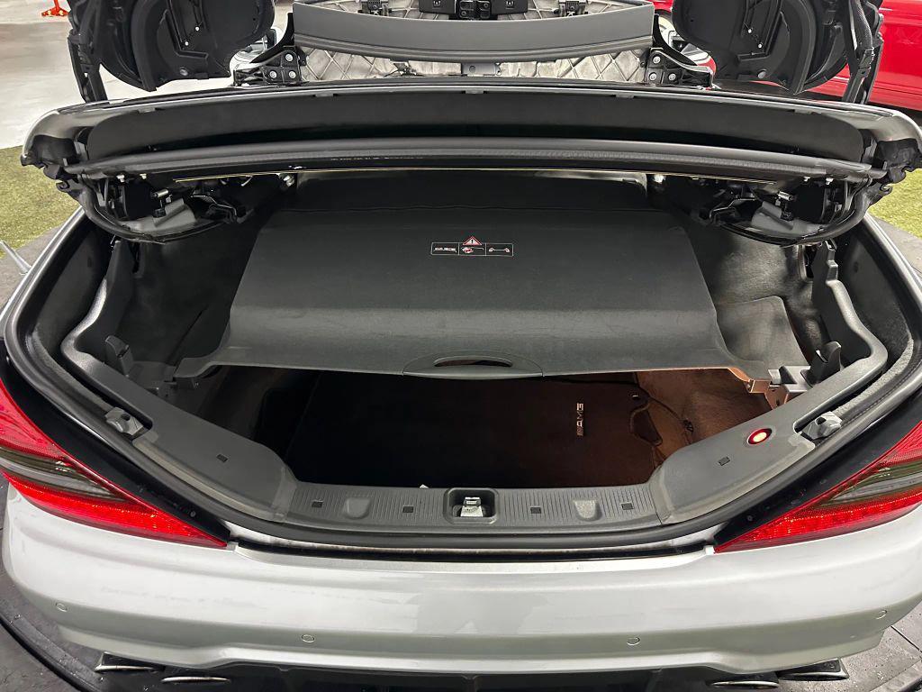 used 2009 Mercedes-Benz SL-Class car, priced at $33,975