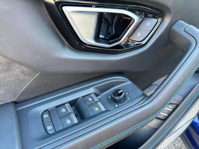 used 2021 Lamborghini Urus car, priced at $215,000