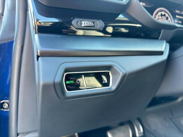 used 2021 Lamborghini Urus car, priced at $215,000