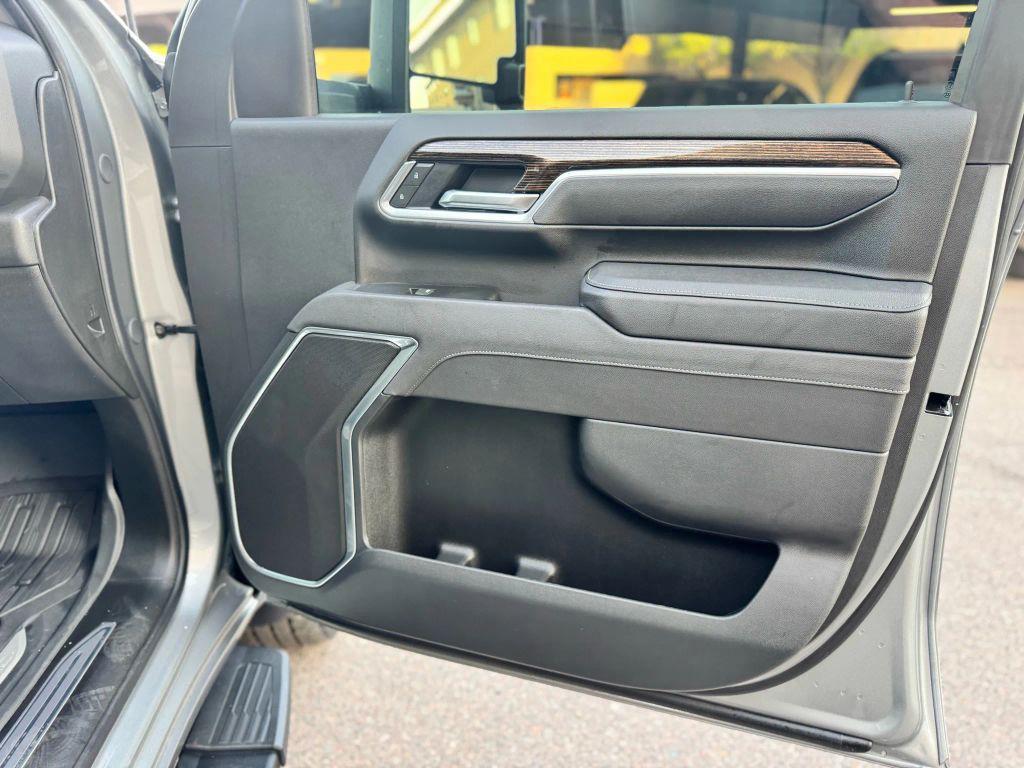 used 2025 GMC Sierra 2500 car, priced at $60,850