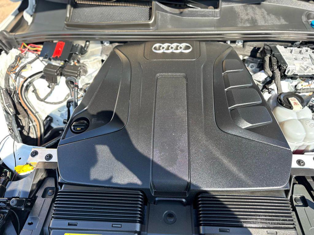 used 2023 Audi Q7 car, priced at $40,500