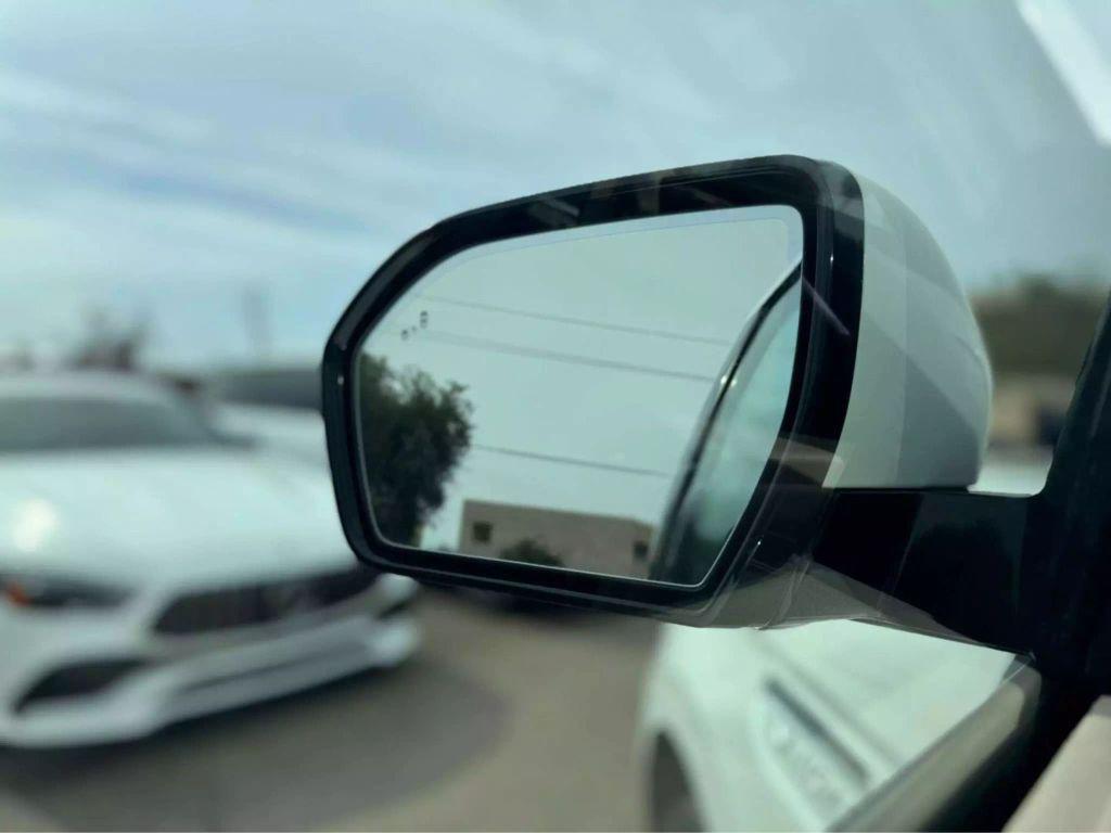 used 2020 Lincoln Navigator car, priced at $38,250