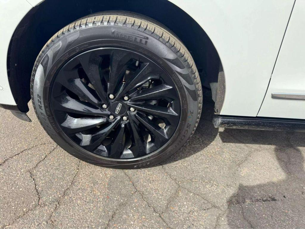 used 2020 Lincoln Navigator car, priced at $38,250