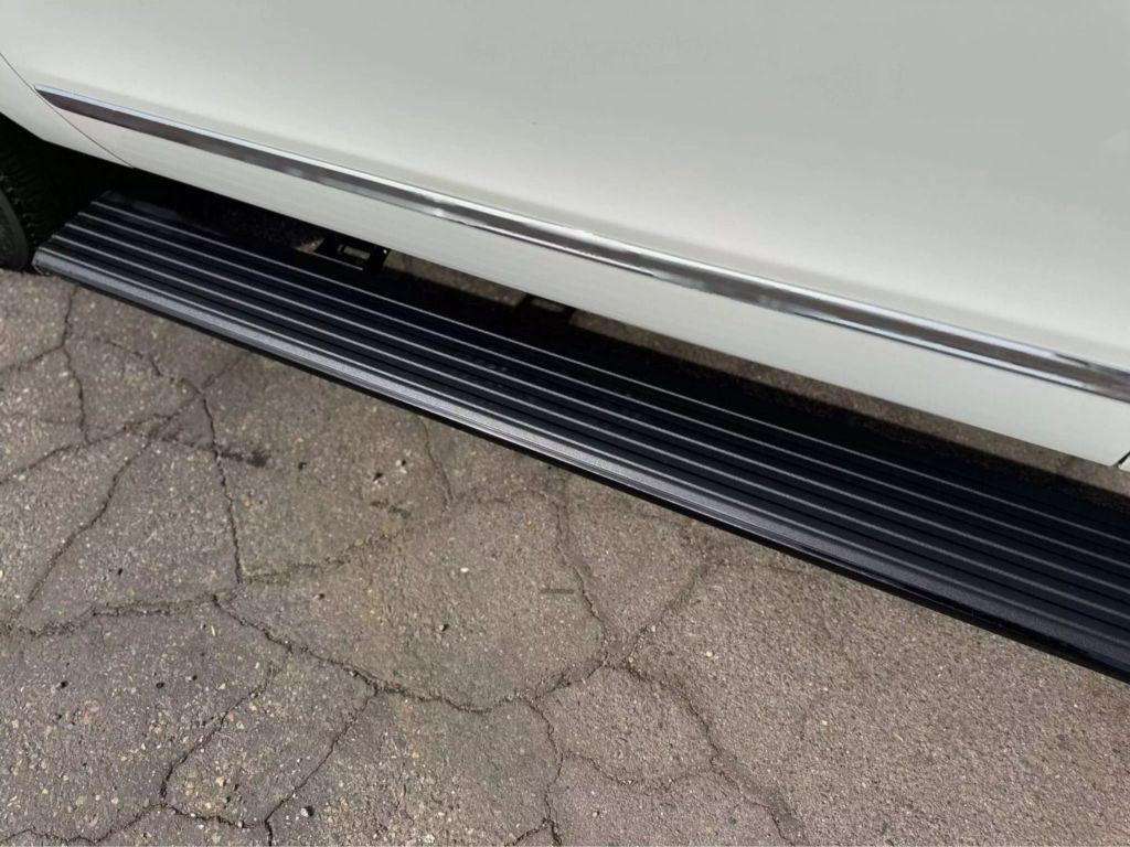 used 2020 Lincoln Navigator car, priced at $38,250