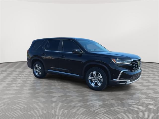 new 2025 Honda Pilot car, priced at $44,895