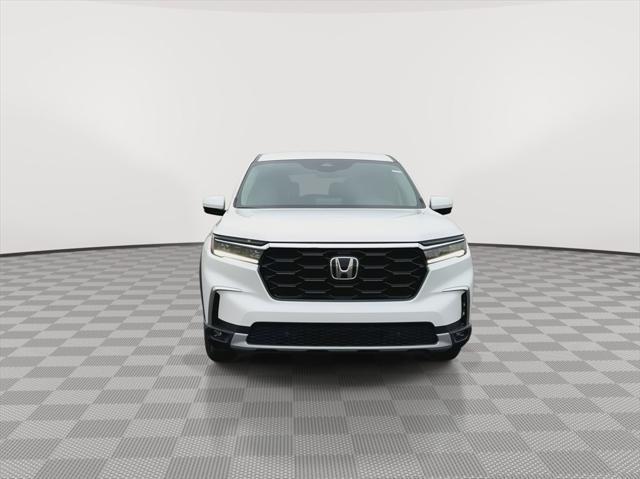 new 2025 Honda Pilot car, priced at $50,200