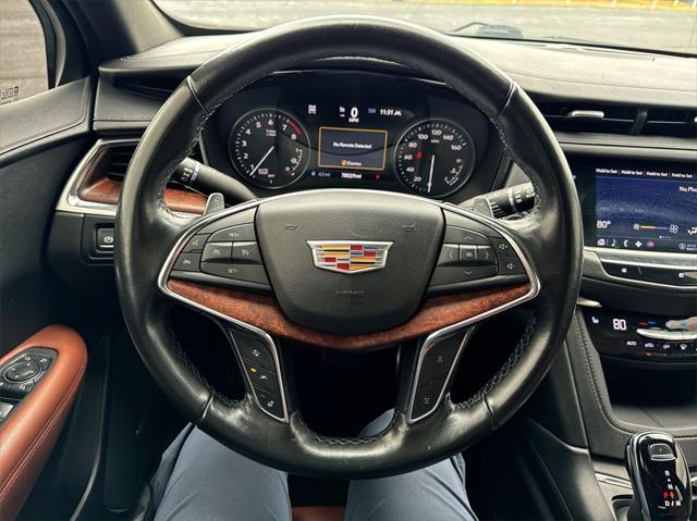 used 2021 Cadillac XT5 car, priced at $28,500