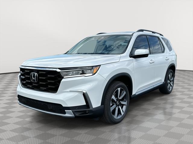 new 2025 Honda Pilot car, priced at $51,450