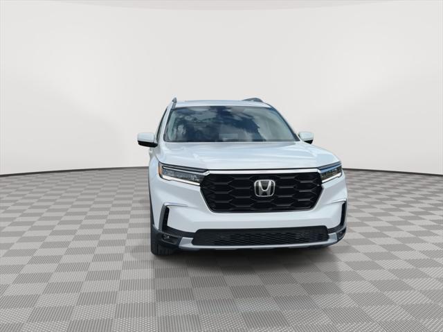 new 2025 Honda Pilot car, priced at $51,450