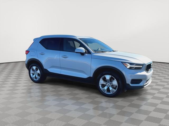 used 2022 Volvo XC40 car, priced at $27,700