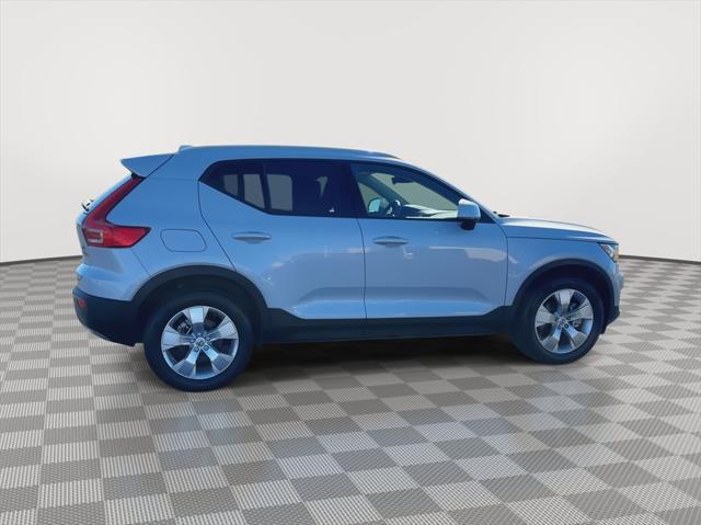 used 2022 Volvo XC40 car, priced at $27,700