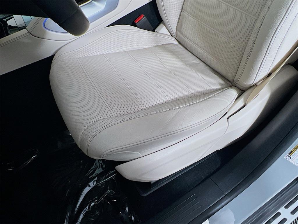 used 2024 Mercedes-Benz GLE 580 car, priced at $76,013