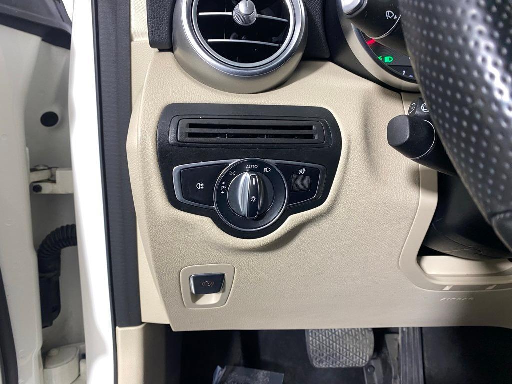 used 2019 Mercedes-Benz GLC 300 car, priced at $19,433