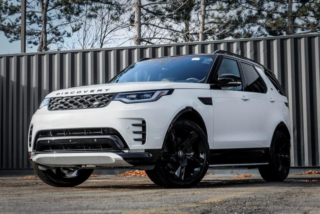 new 2025 Land Rover Discovery car, priced at $80,525