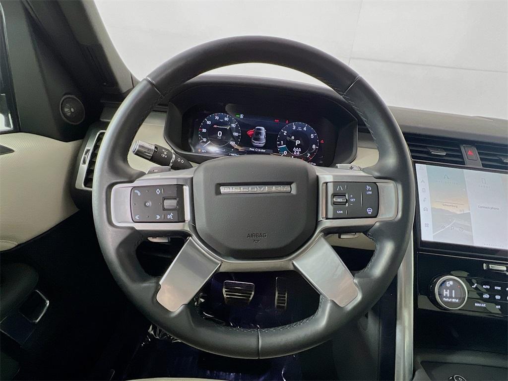 used 2022 Land Rover Discovery car, priced at $41,933