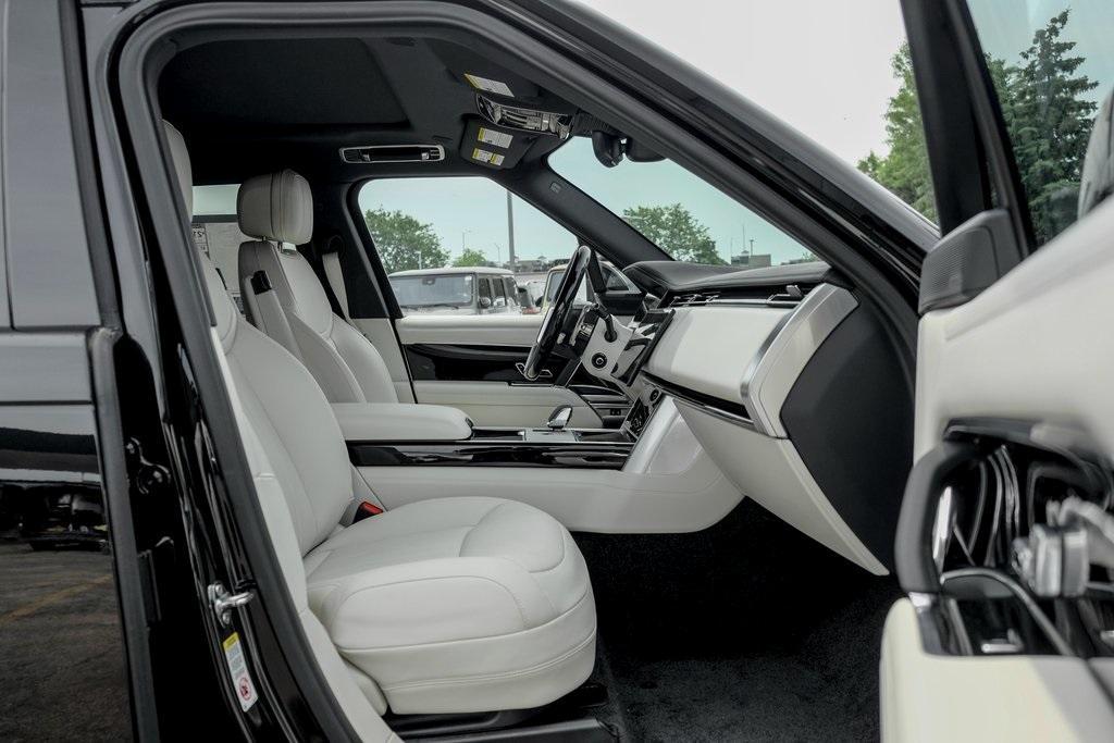 new 2025 Land Rover Range Rover car, priced at $122,370