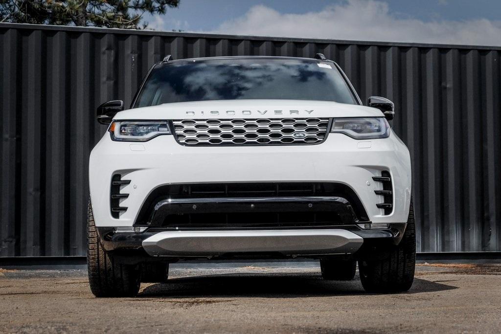 new 2025 Land Rover Discovery car, priced at $84,518
