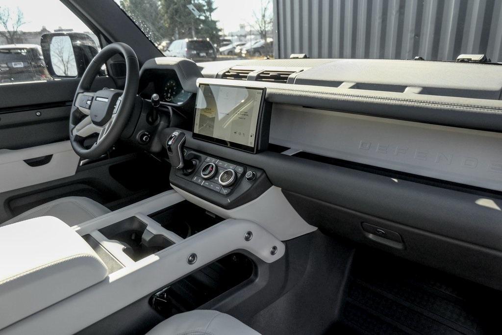 new 2025 Land Rover Defender car