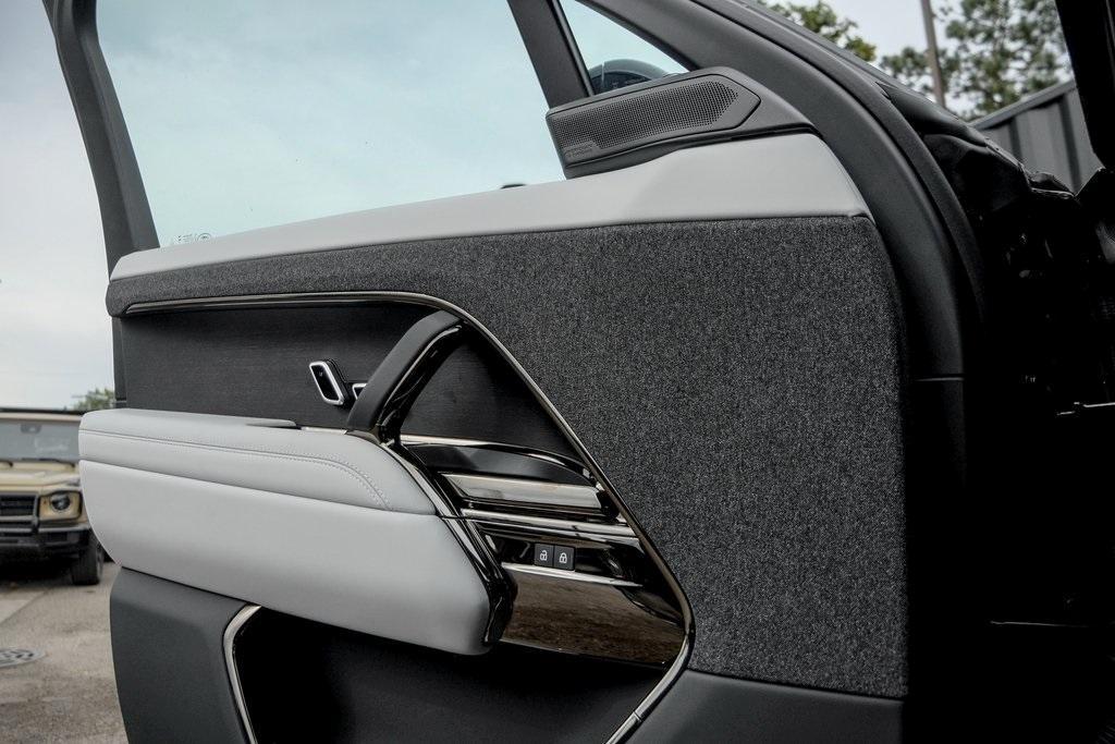 new 2025 Land Rover Range Rover Sport car, priced at $94,965