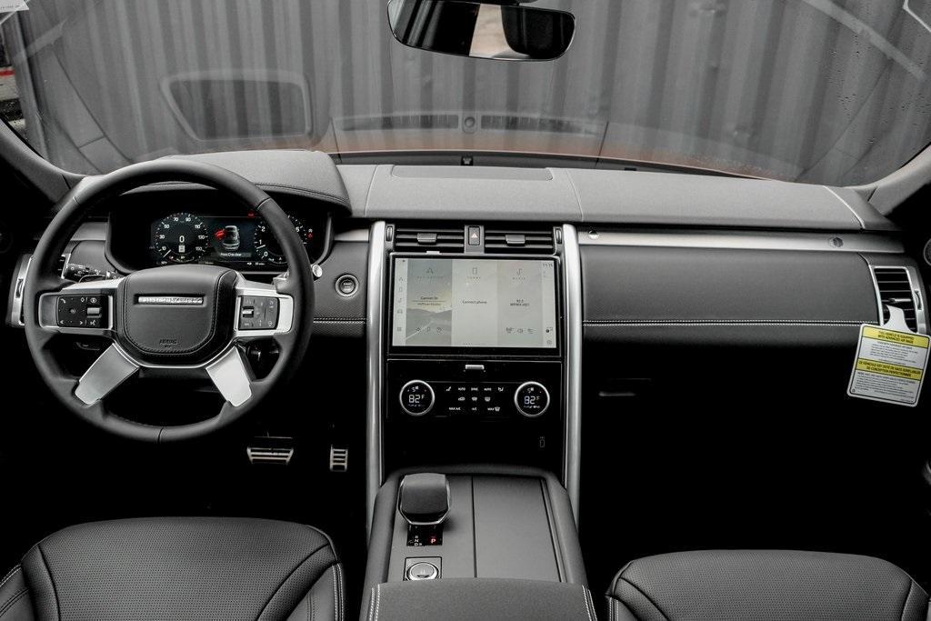 new 2026 Land Rover Discovery car, priced at $82,131