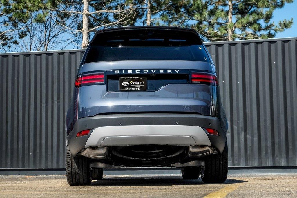 new 2024 Land Rover Discovery car, priced at $65,983