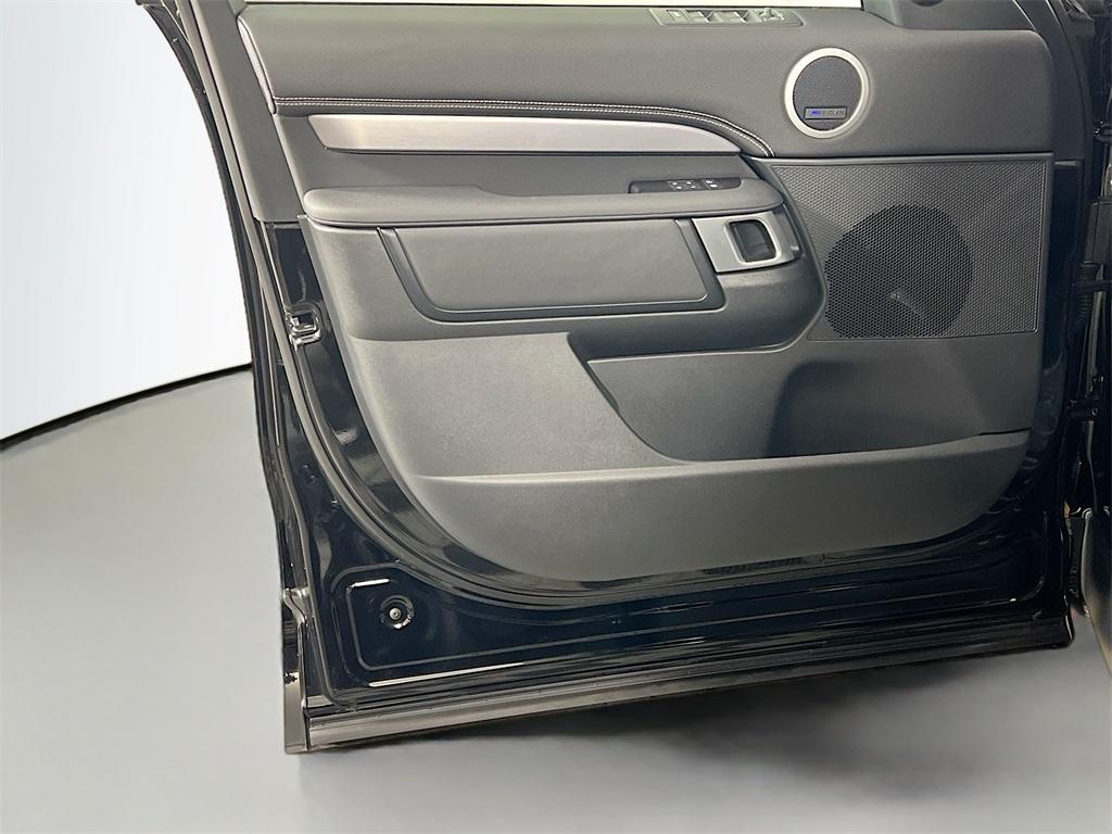 used 2025 Land Rover Discovery car, priced at $61,974