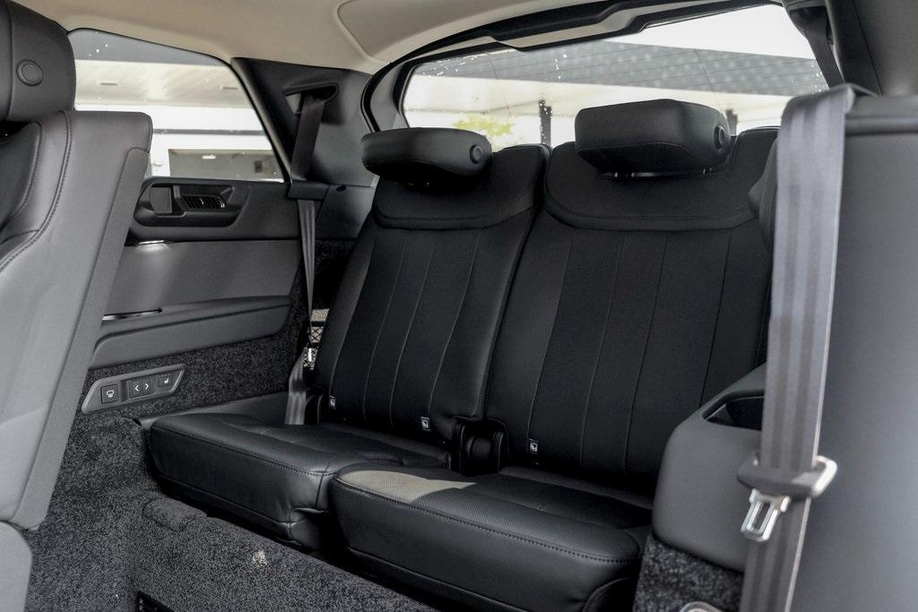 new 2025 Land Rover Range Rover car, priced at $162,620