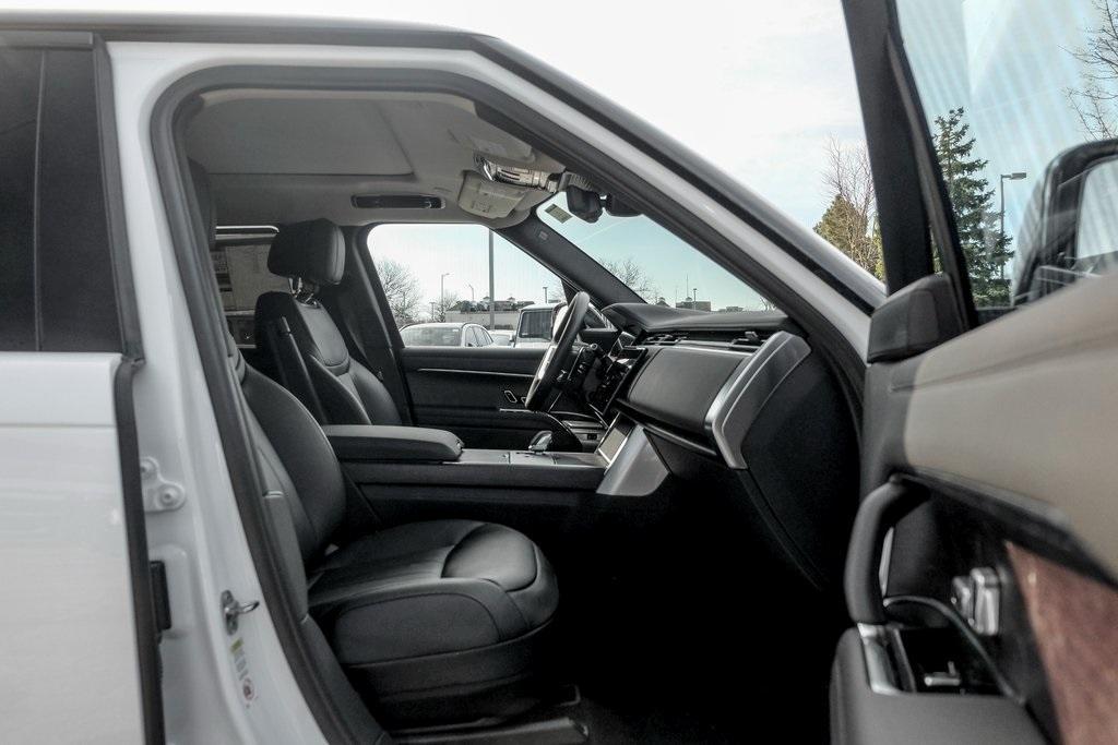 new 2025 Land Rover Range Rover car, priced at $141,565