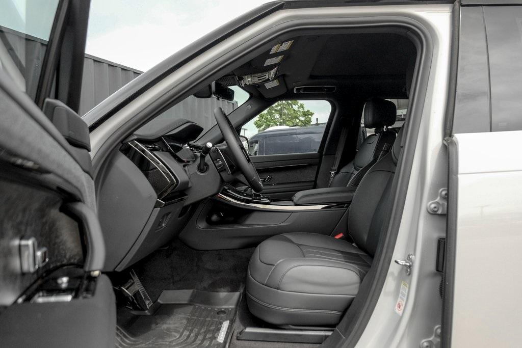new 2025 Land Rover Range Rover Sport car, priced at $108,570