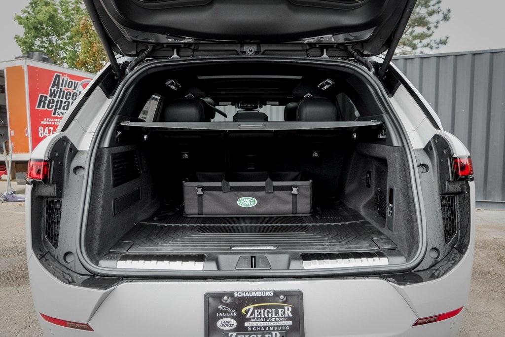 new 2025 Land Rover Range Rover Sport car, priced at $108,570