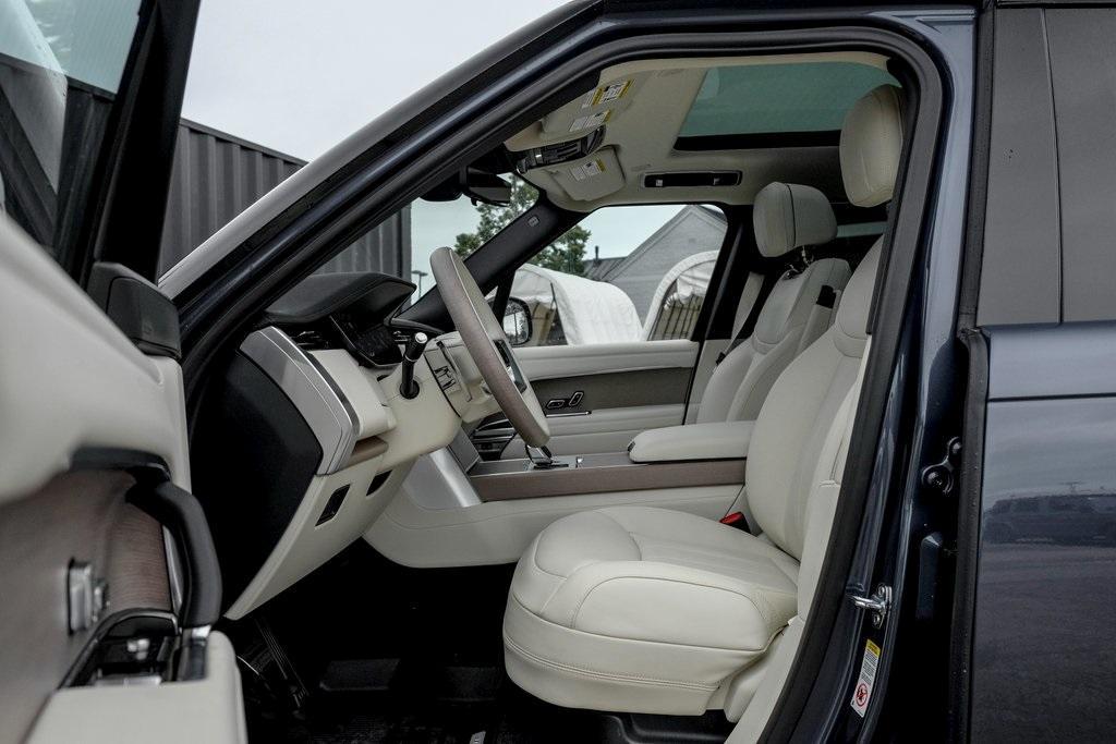 new 2025 Land Rover Range Rover car, priced at $131,190
