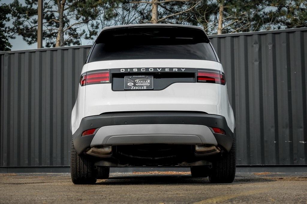 new 2025 Land Rover Discovery car, priced at $67,793
