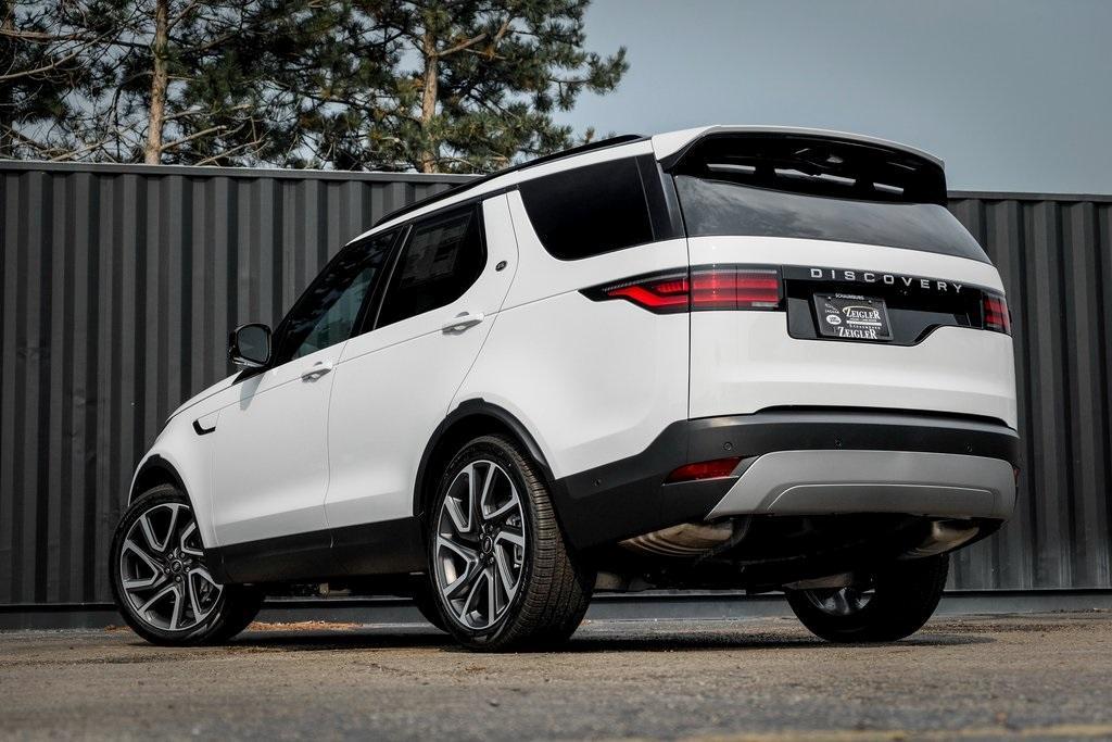 new 2025 Land Rover Discovery car, priced at $67,793