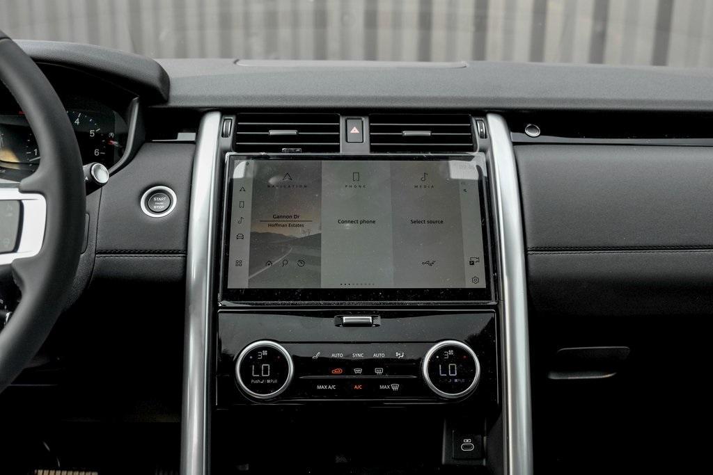 new 2025 Land Rover Discovery car, priced at $67,793
