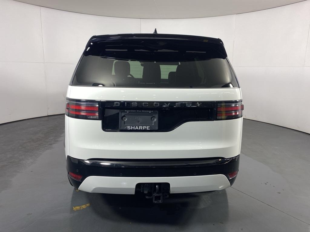 used 2024 Land Rover Discovery car, priced at $57,990