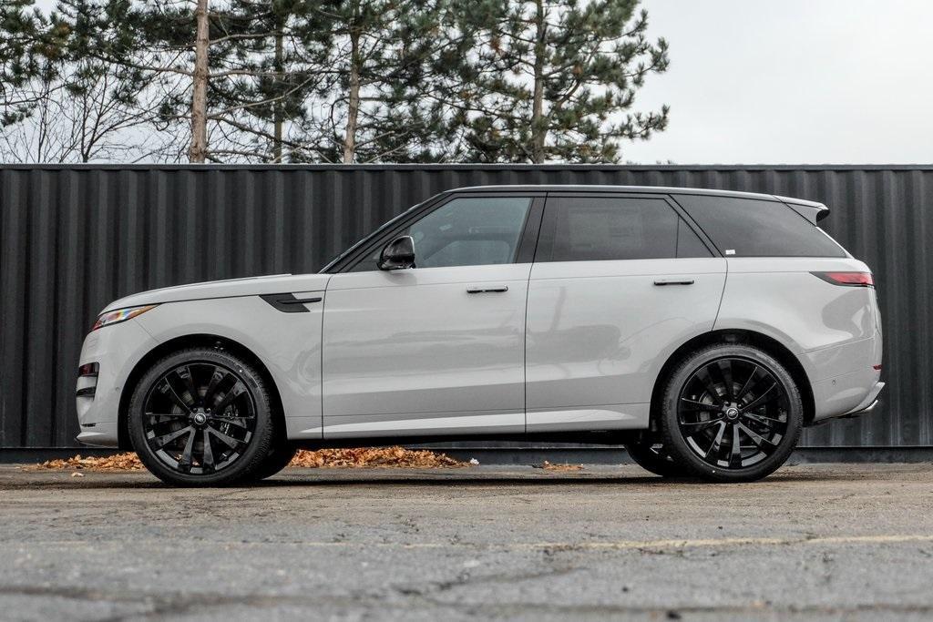 new 2025 Land Rover Range Rover Sport car, priced at $106,605