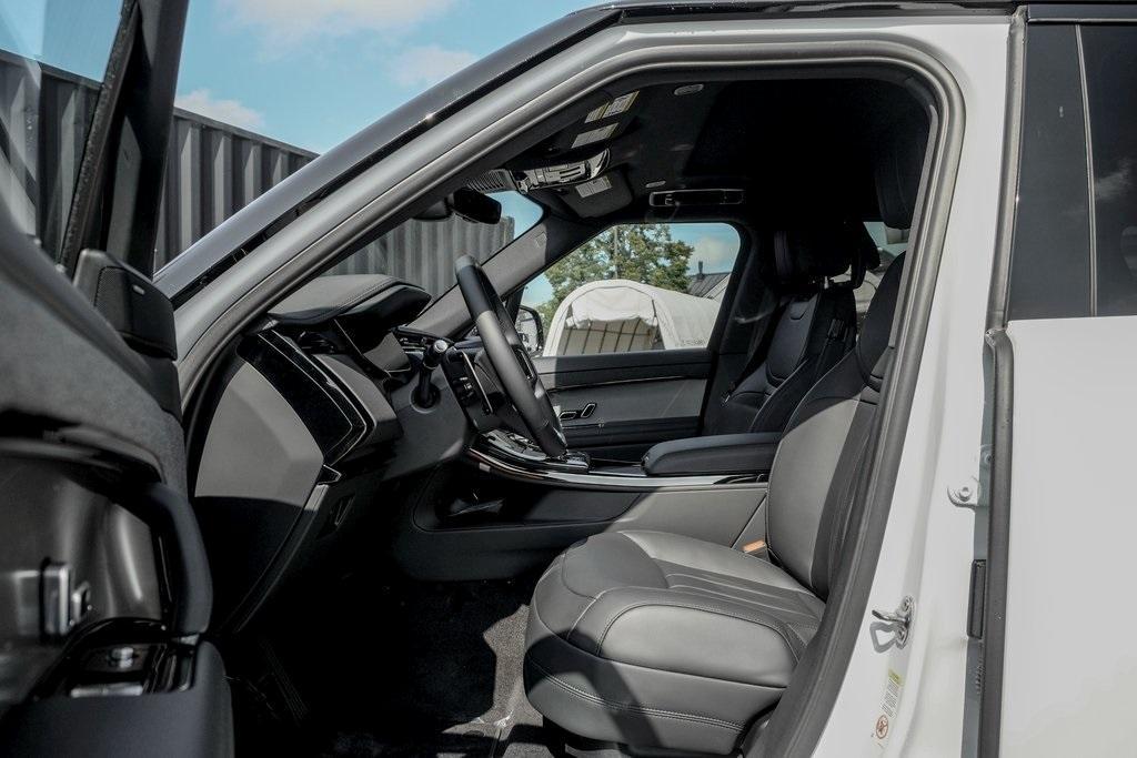 new 2025 Land Rover Range Rover Sport car, priced at $91,070