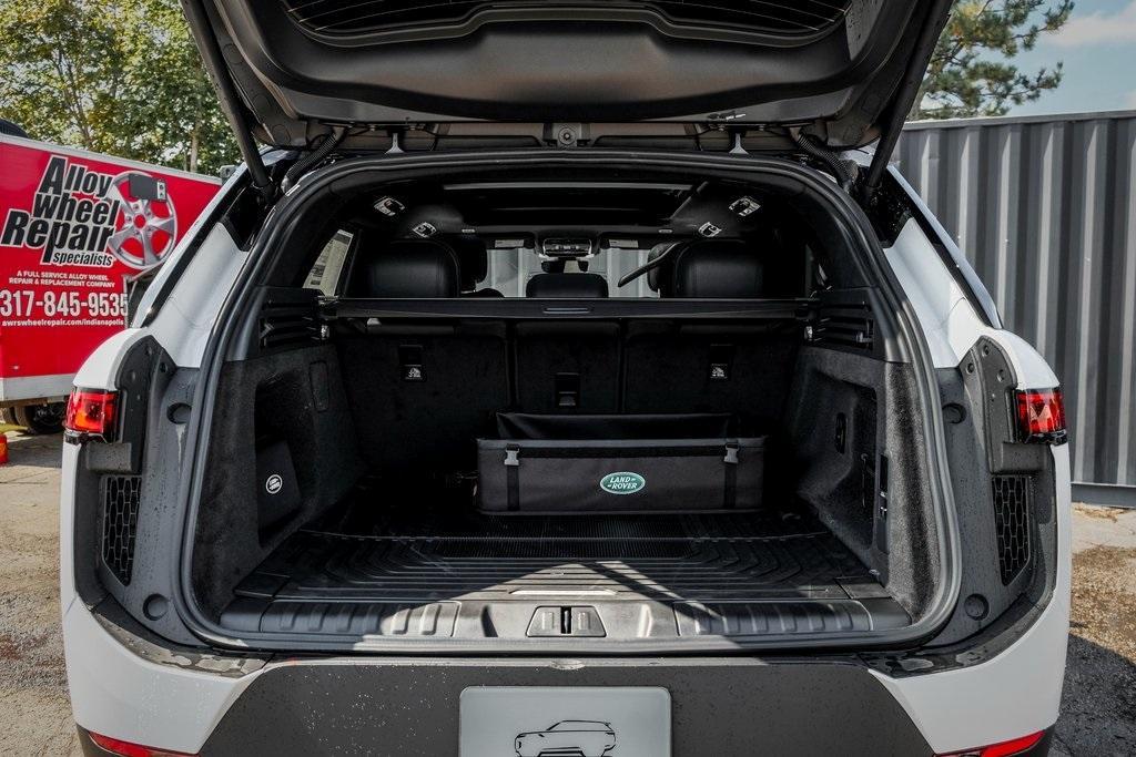 new 2025 Land Rover Range Rover Sport car, priced at $91,070