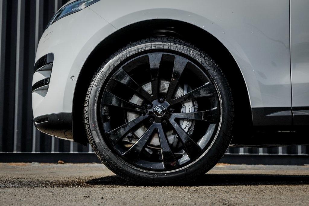 new 2025 Land Rover Range Rover Sport car, priced at $91,070